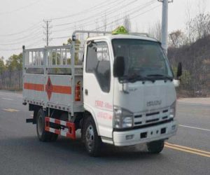 庆铃五十铃4.15米气瓶运输车